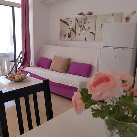 Las Vistas De Lanzarote Апартаменти *